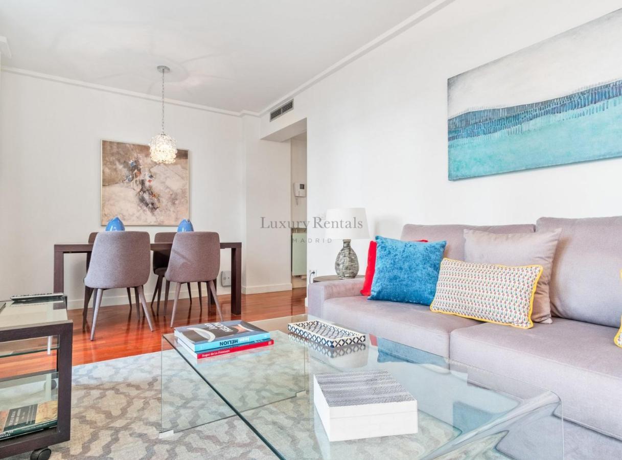 Charming 2-Bedroom Apartment In Retiro Perfect Madrid Location ภายนอก รูปภาพ